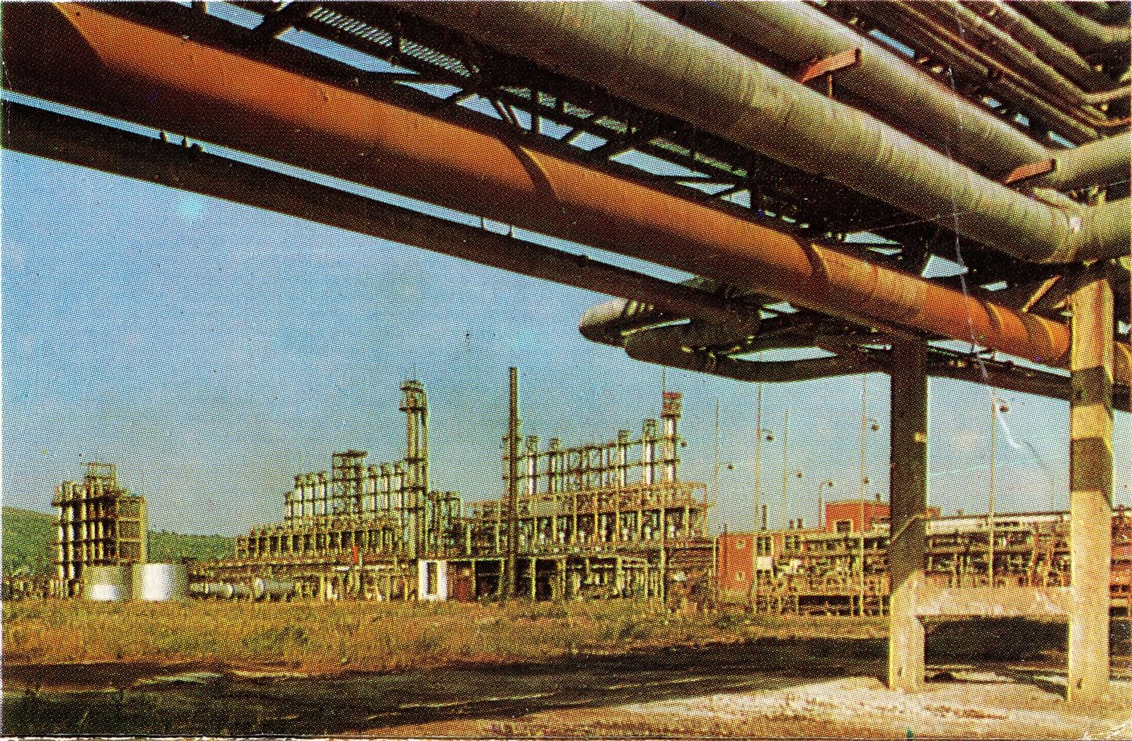 Pipe rack running through a process plant